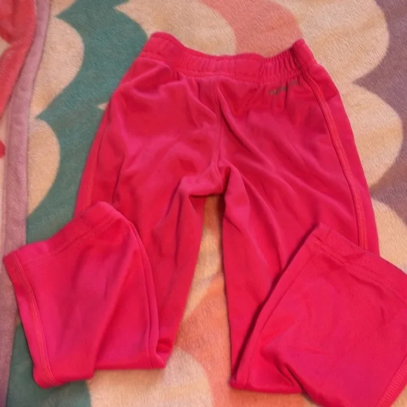 Girls Nike therma fit pants - Picture 3 of 4